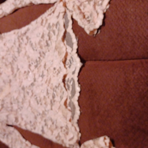 Top - Picture 2 of 4